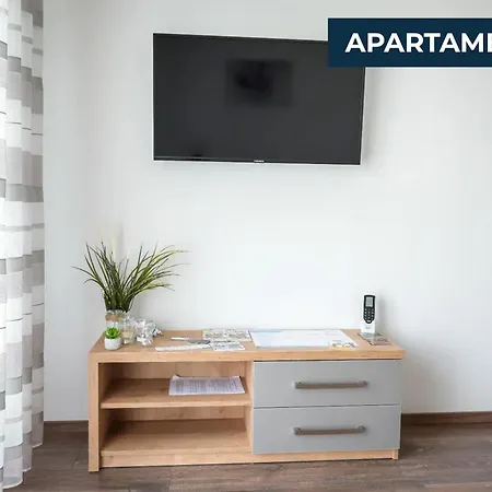 Sloneczne Wzgorze Apartment Zator