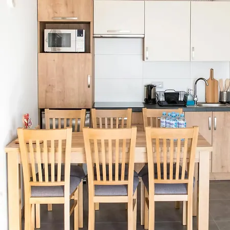 Sloneczne Wzgorze Apartment